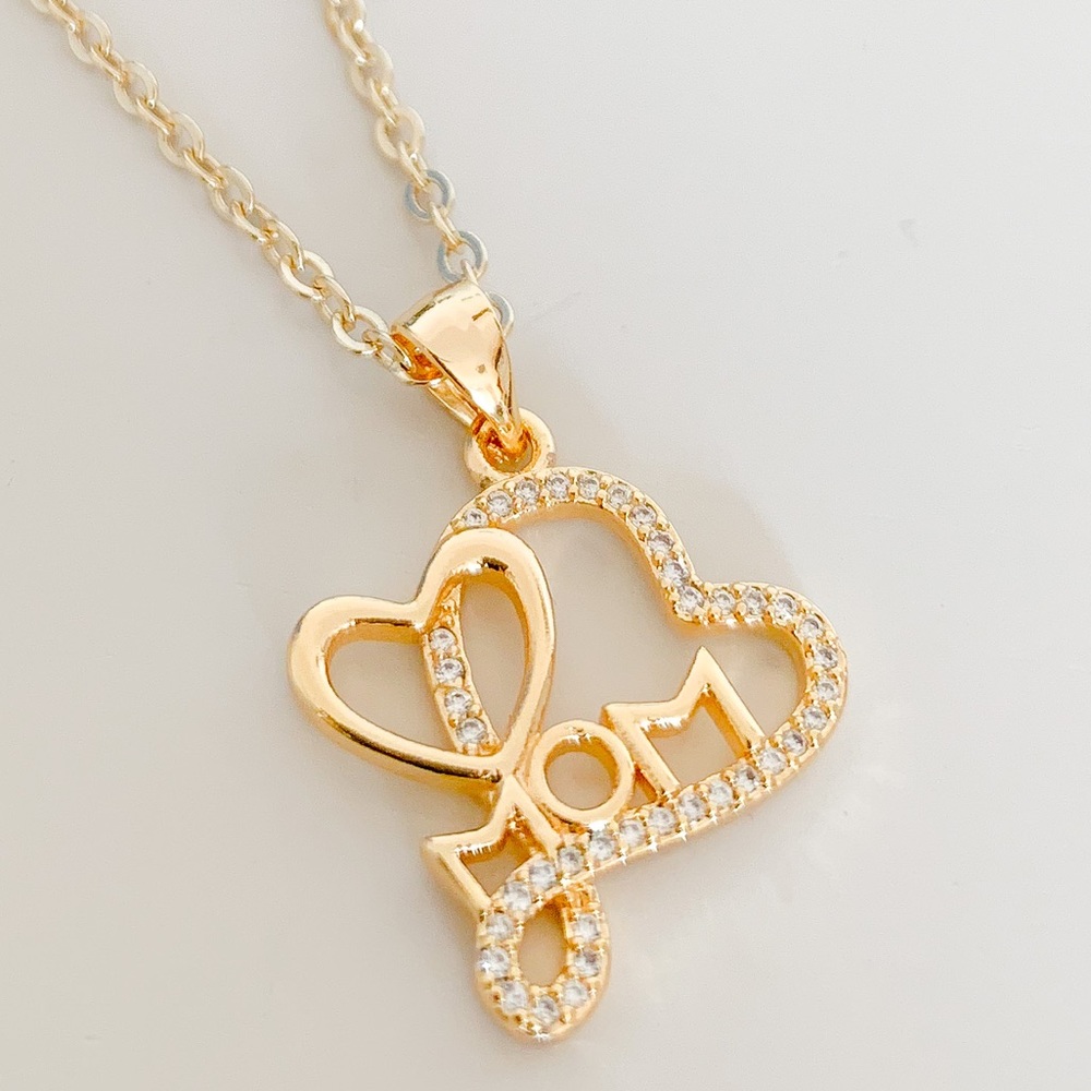 Heart Mom Necklace | 14k Gold Filled - Picture 5 of 7